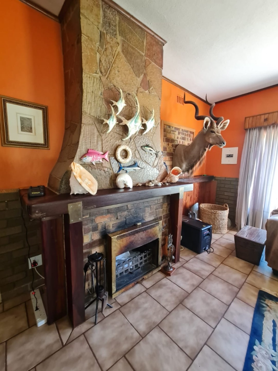 7 Bedroom Property for Sale in Kaalplaats Gauteng