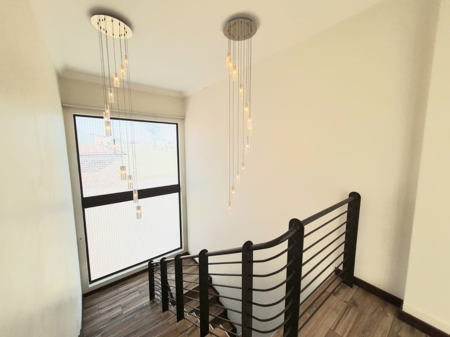 4 Bedroom Property for Sale in Marlbank Gauteng