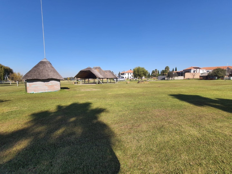 4 Bedroom Property for Sale in Marlbank Gauteng
