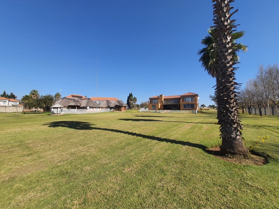 4 Bedroom Property for Sale in Marlbank Gauteng