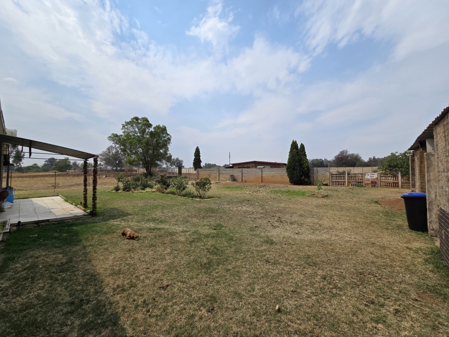 4 Bedroom Property for Sale in Mantevrede Gauteng