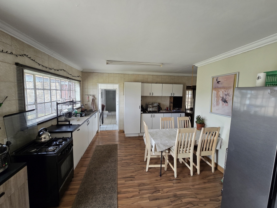 4 Bedroom Property for Sale in Mantevrede Gauteng