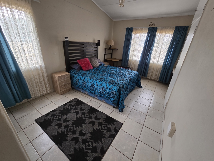 4 Bedroom Property for Sale in Mantevrede Gauteng
