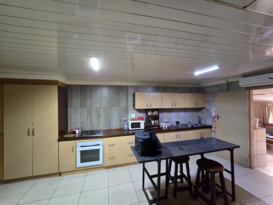 4 Bedroom Property for Sale in Mantevrede Gauteng