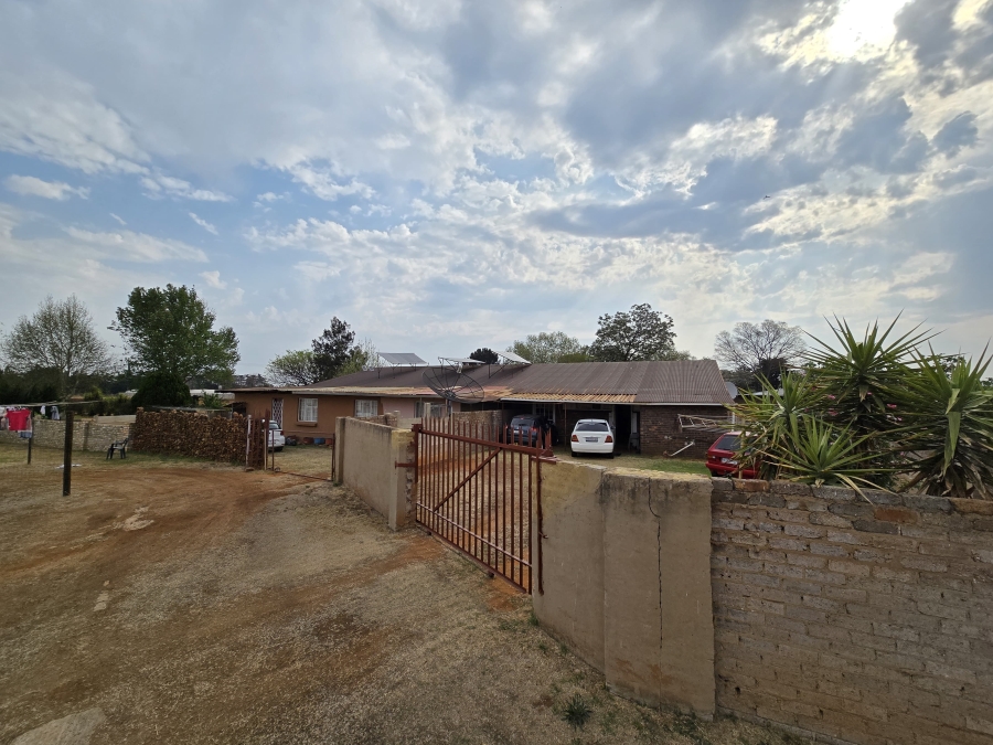 4 Bedroom Property for Sale in Mantevrede Gauteng