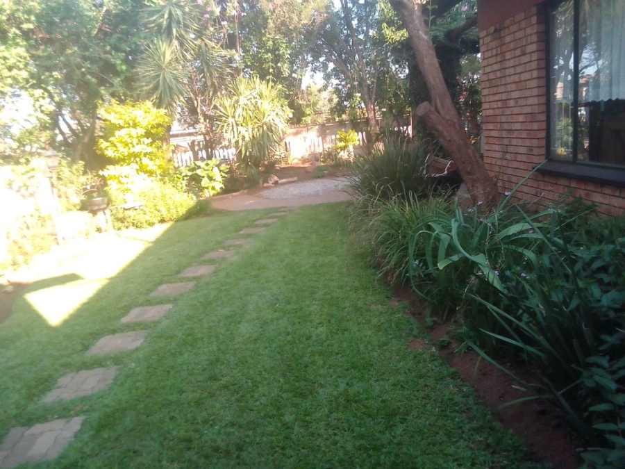 3 Bedroom Property for Sale in Helikonpark Gauteng