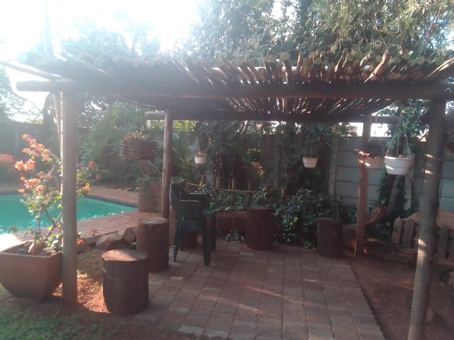 3 Bedroom Property for Sale in Helikonpark Gauteng