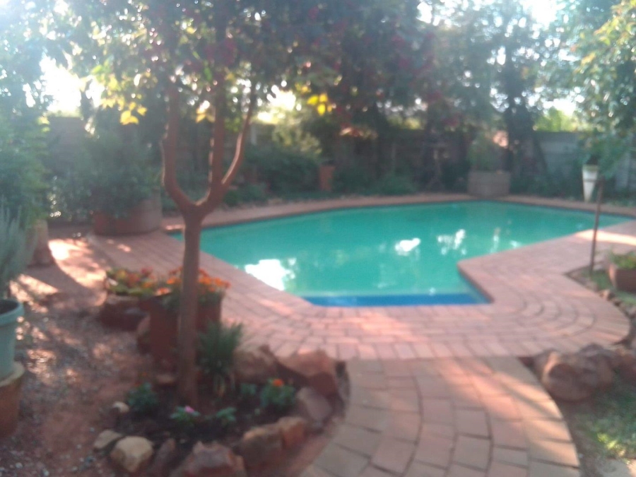 3 Bedroom Property for Sale in Helikonpark Gauteng