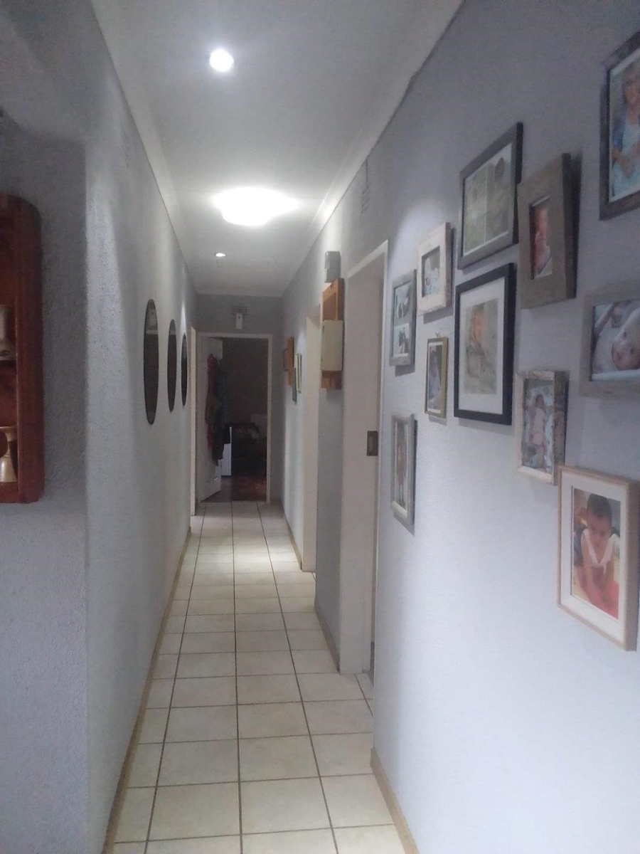 3 Bedroom Property for Sale in Helikonpark Gauteng