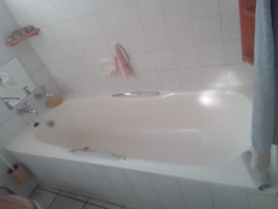 3 Bedroom Property for Sale in Helikonpark Gauteng