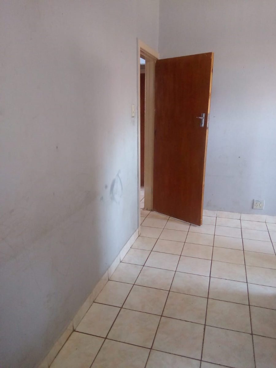 2 Bedroom Property for Sale in Randfontein Central Gauteng