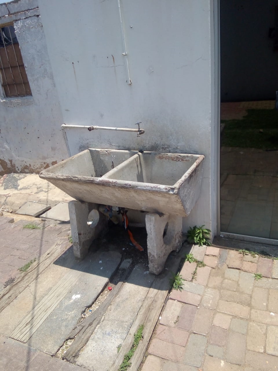 2 Bedroom Property for Sale in Randfontein Central Gauteng