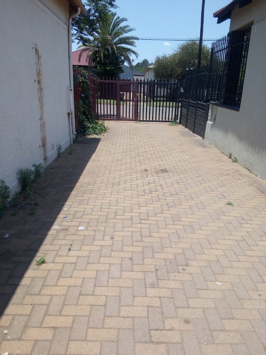 2 Bedroom Property for Sale in Randfontein Central Gauteng