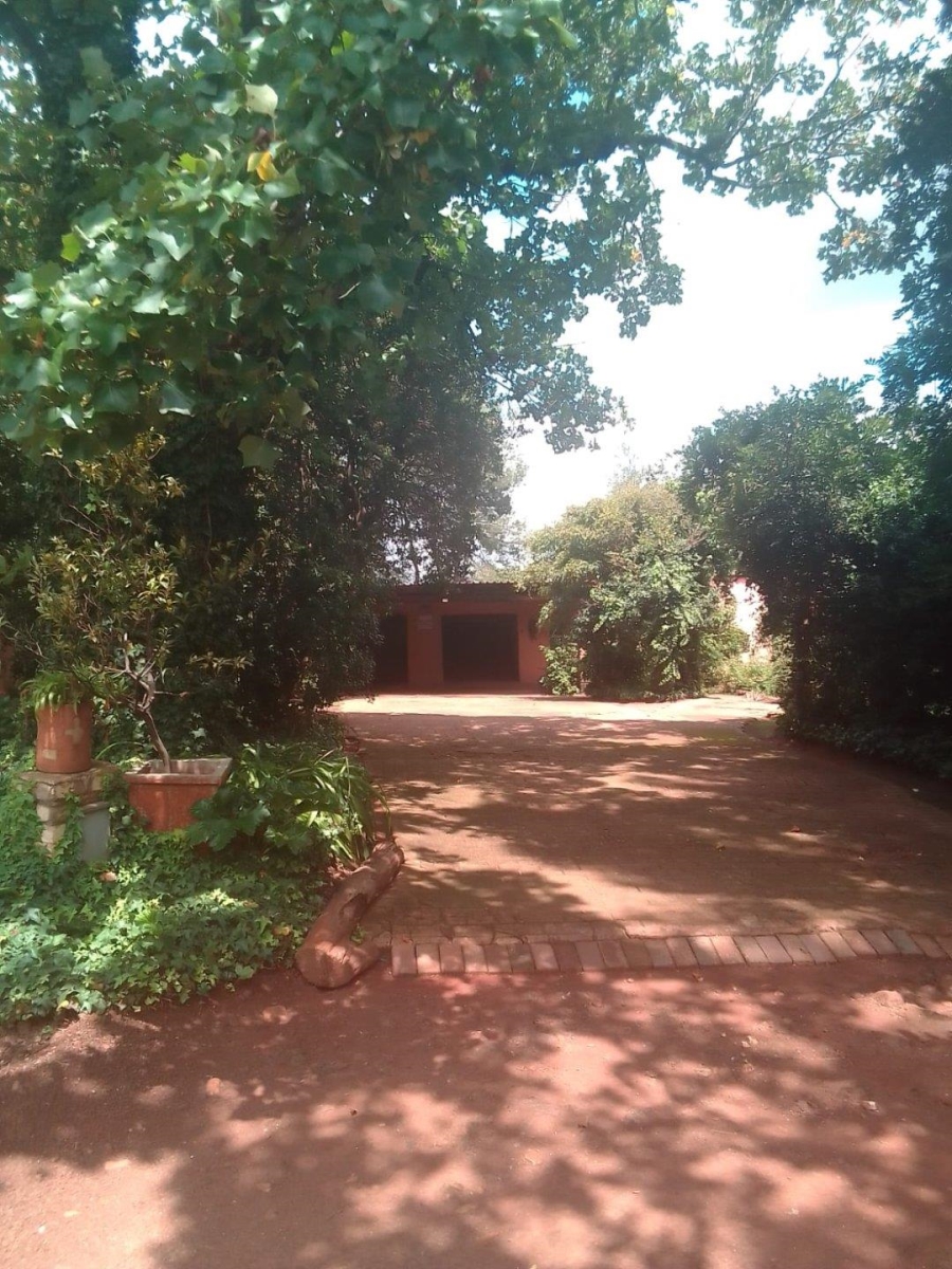 3 Bedroom Property for Sale in Tarlton Gauteng