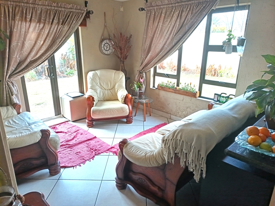 3 Bedroom Property for Sale in Sonneveld Gauteng