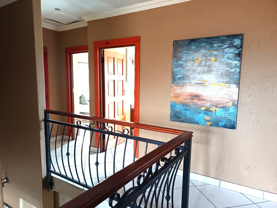 3 Bedroom Property for Sale in Sonneveld Gauteng