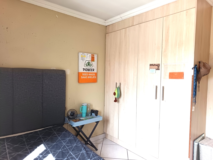 3 Bedroom Property for Sale in Sonneveld Gauteng