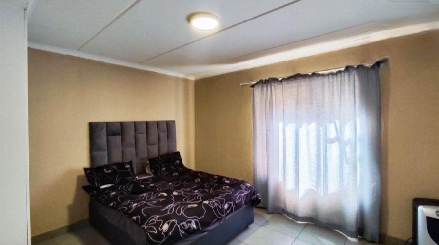 2 Bedroom Property for Sale in Pomona Gauteng