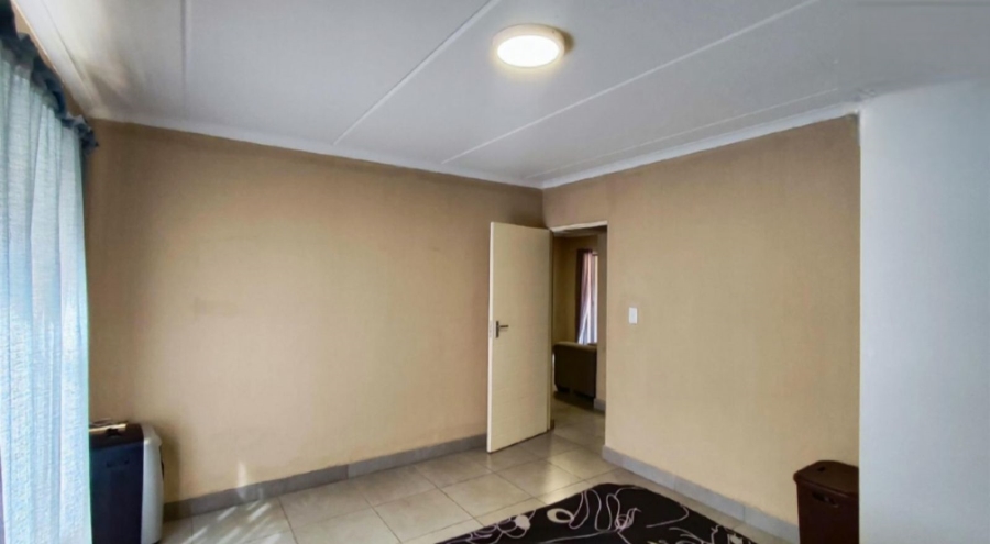 2 Bedroom Property for Sale in Pomona Gauteng