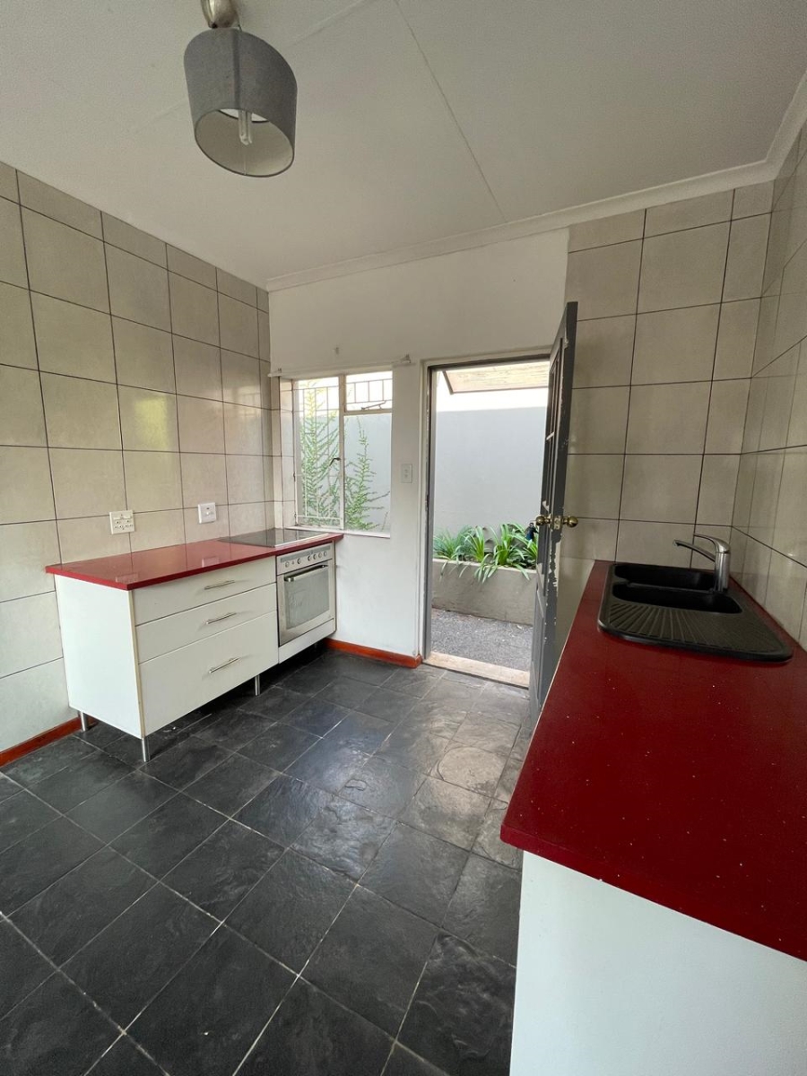 2 Bedroom Property for Sale in Orange Grove Gauteng
