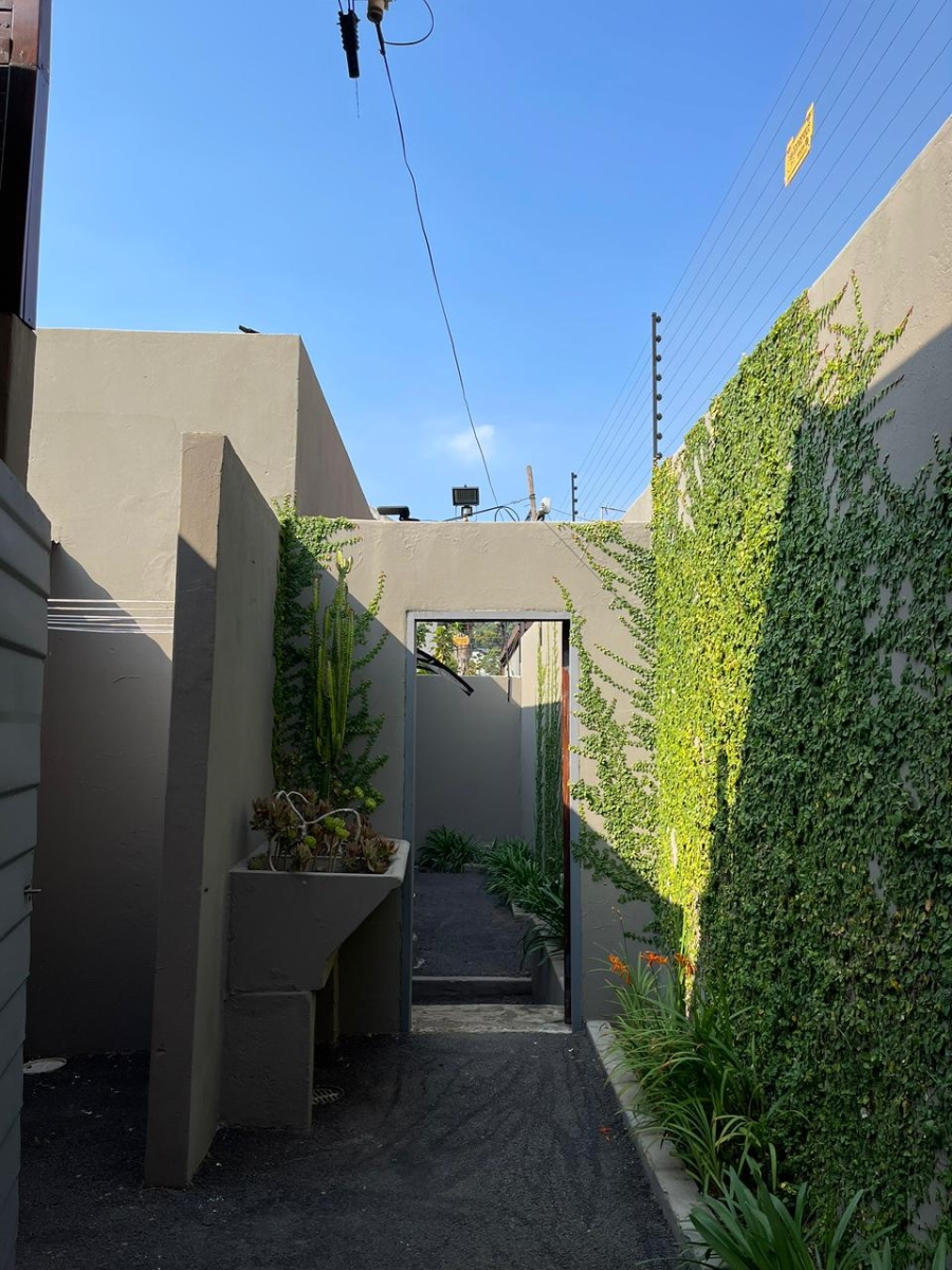 2 Bedroom Property for Sale in Orange Grove Gauteng