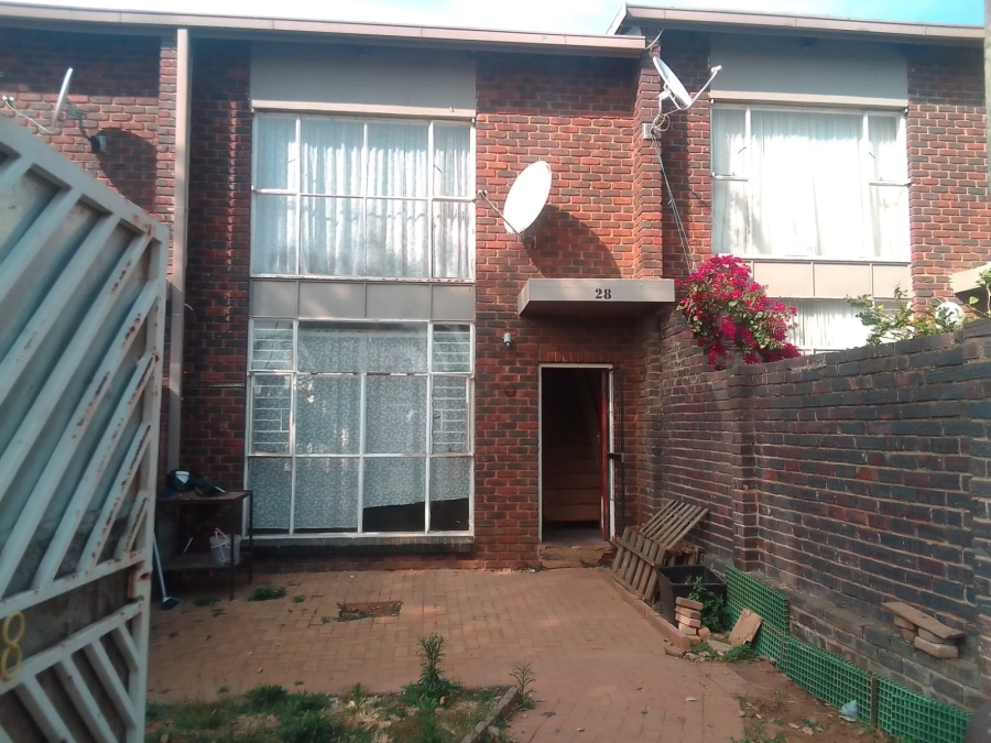 3 Bedroom Property for Sale in Groblerpark Gauteng