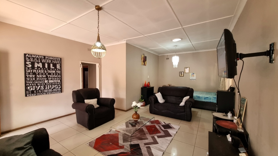 3 Bedroom Property for Sale in Symhurst Gauteng
