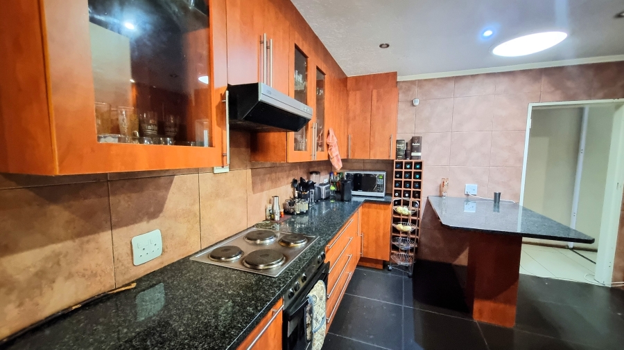 3 Bedroom Property for Sale in Symhurst Gauteng