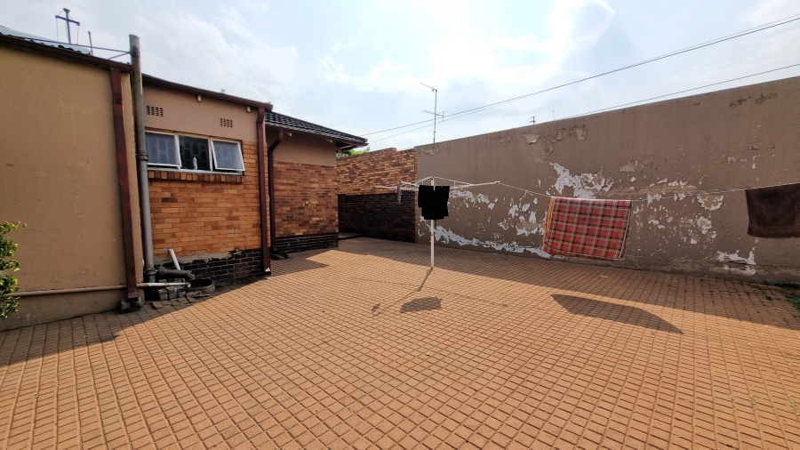3 Bedroom Property for Sale in Symhurst Gauteng