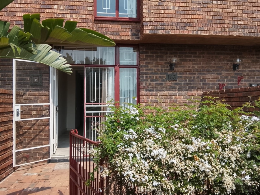 2 Bedroom Property for Sale in The Hill Gauteng