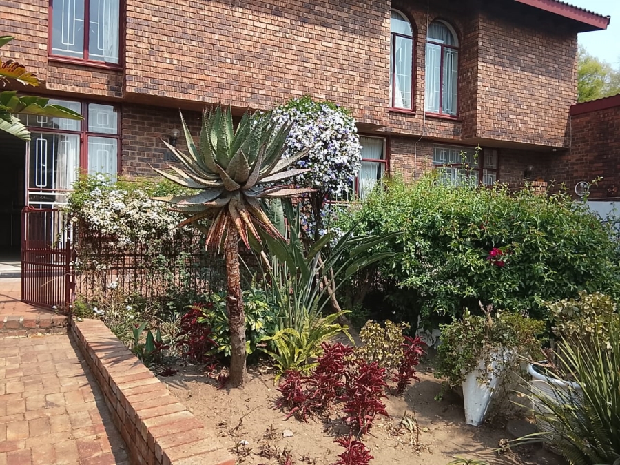 2 Bedroom Property for Sale in The Hill Gauteng