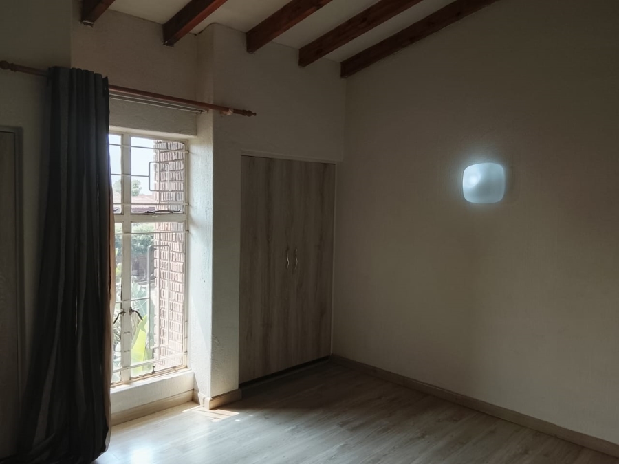 2 Bedroom Property for Sale in The Hill Gauteng