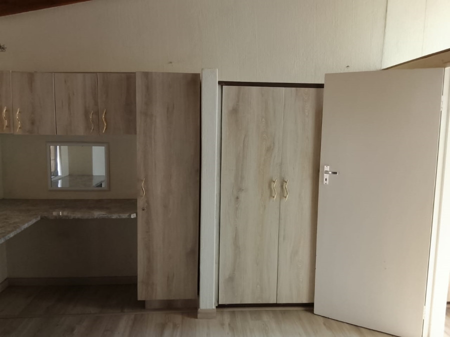 2 Bedroom Property for Sale in The Hill Gauteng