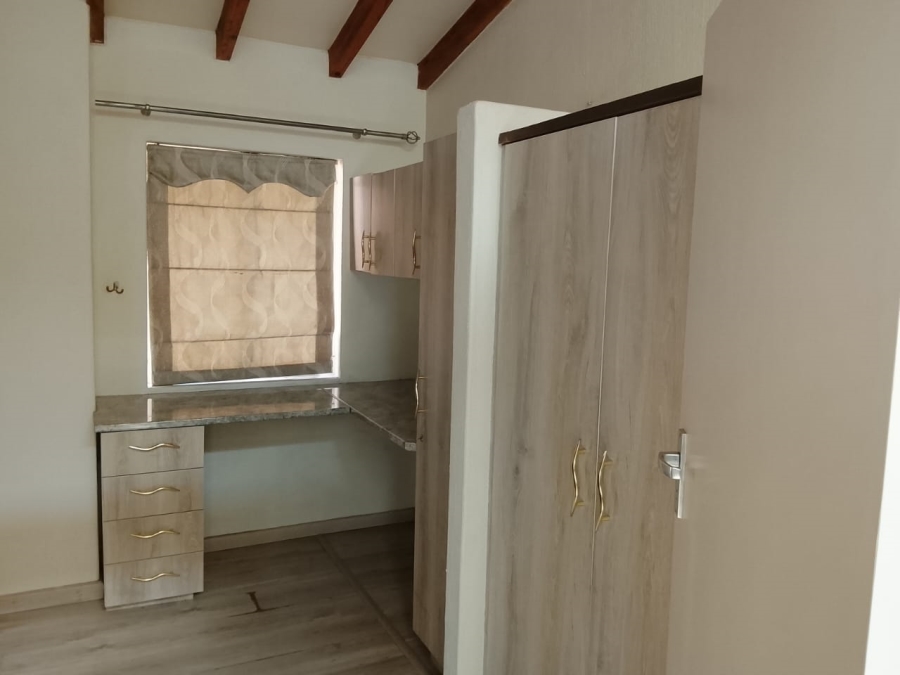 2 Bedroom Property for Sale in The Hill Gauteng