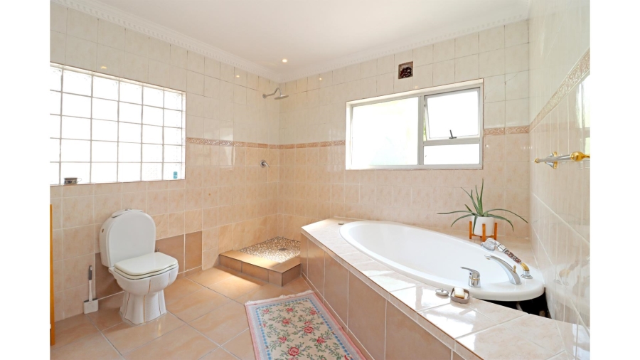 4 Bedroom Property for Sale in Kyalami Estates Gauteng