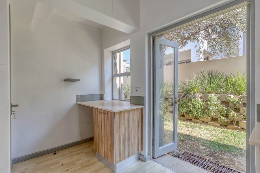 2 Bedroom Property for Sale in Beverley Gauteng