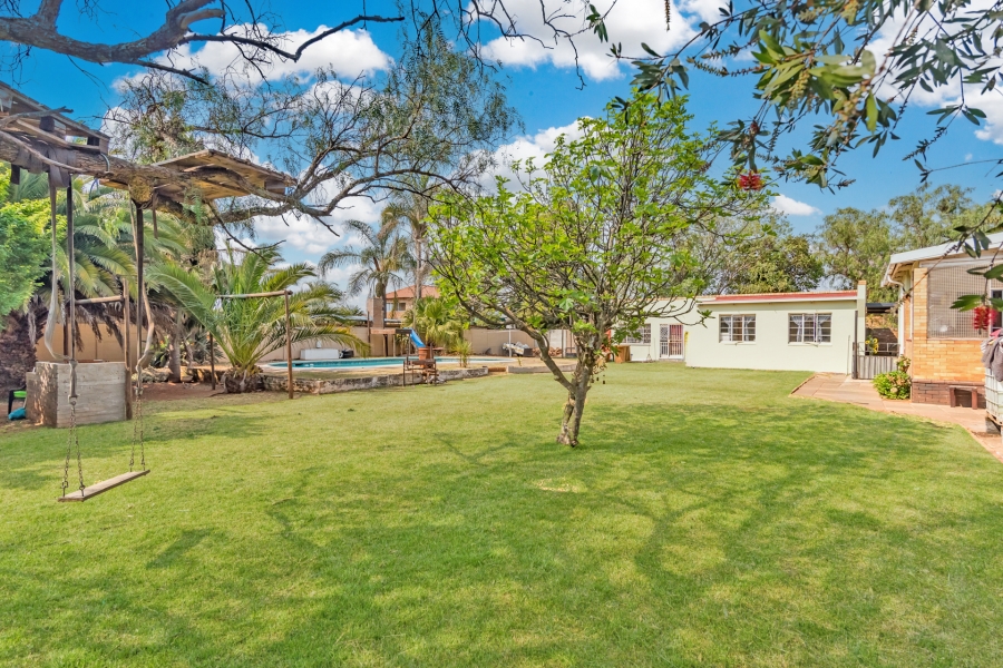 4 Bedroom Property for Sale in Kenmare Gauteng