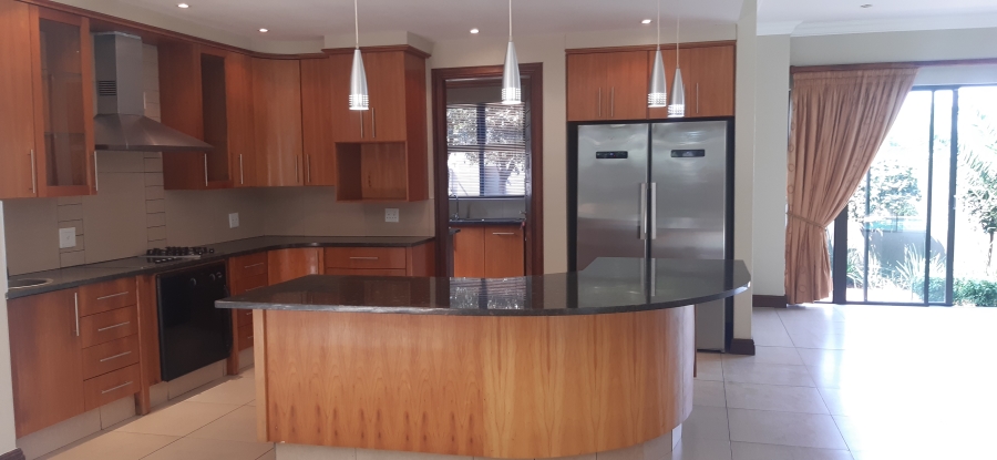 To Let 4 Bedroom Property for Rent in Waterkloof Ridge Gauteng