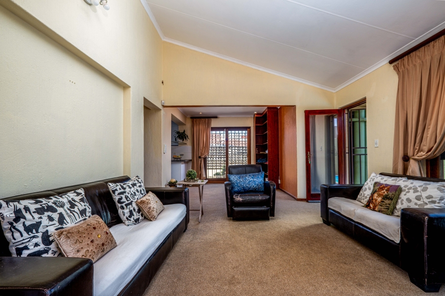 2 Bedroom Property for Sale in Bergbron Gauteng