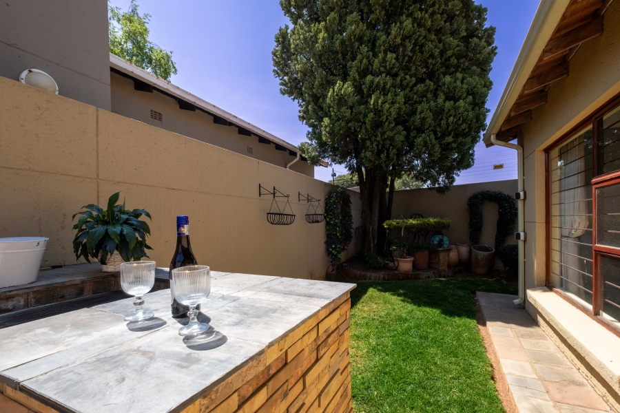 2 Bedroom Property for Sale in Bergbron Gauteng