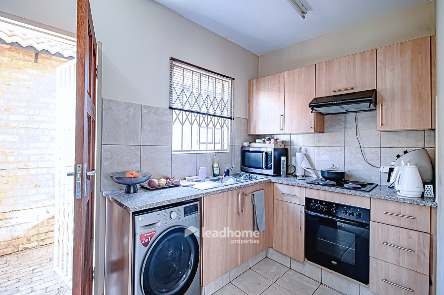 2 Bedroom Property for Sale in Annlin Gauteng