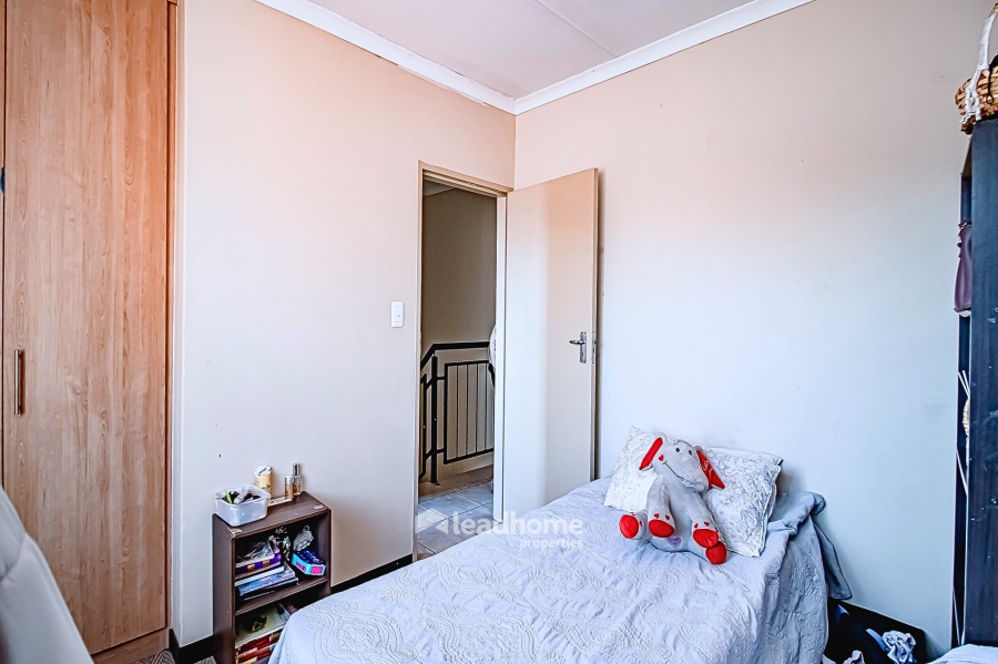 2 Bedroom Property for Sale in Annlin Gauteng