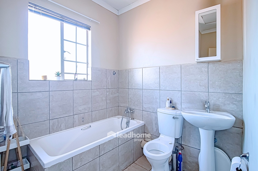 2 Bedroom Property for Sale in Annlin Gauteng