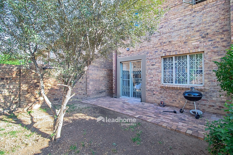 2 Bedroom Property for Sale in Annlin Gauteng