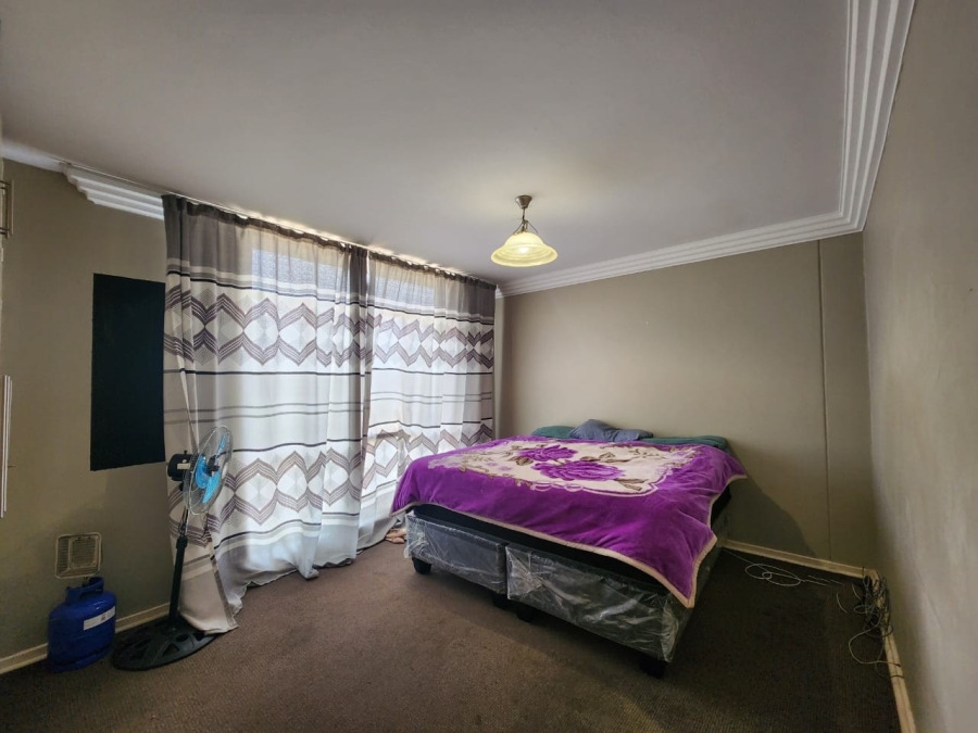 3 Bedroom Property for Sale in Three Rivers Proper Gauteng