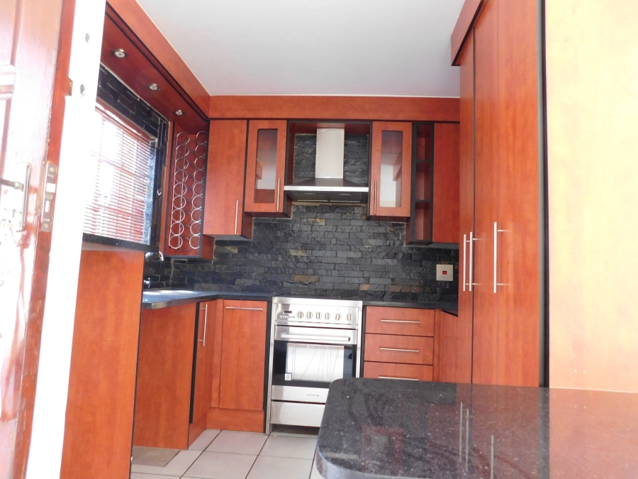 2 Bedroom Property for Sale in Kilner Park Gauteng
