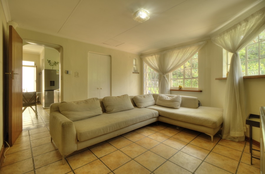 To Let 1 Bedroom Property for Rent in Gallo Manor Gauteng