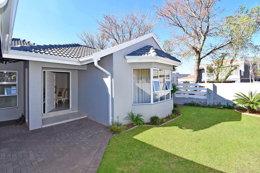 3 Bedroom Property for Sale in Greenstone Hill Gauteng