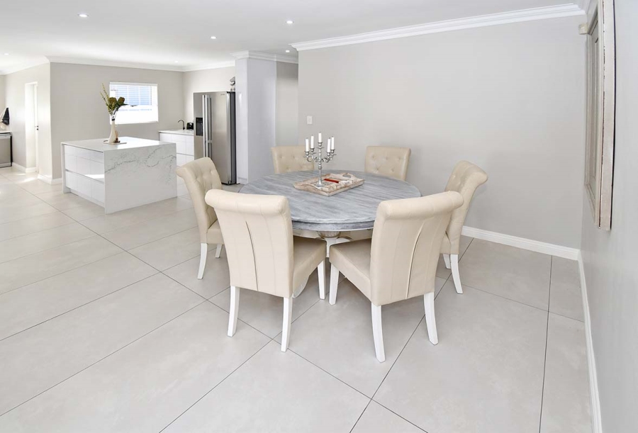 3 Bedroom Property for Sale in Greenstone Hill Gauteng