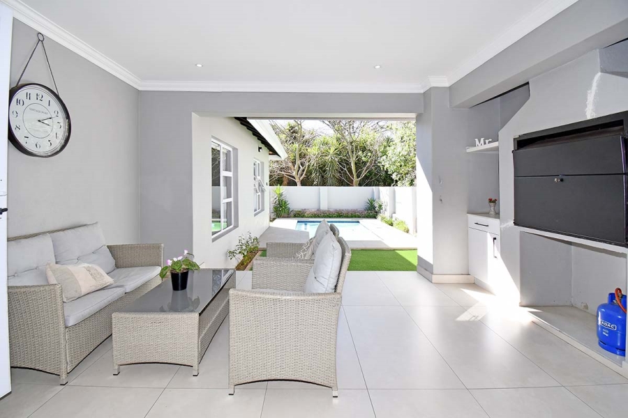 3 Bedroom Property for Sale in Greenstone Hill Gauteng